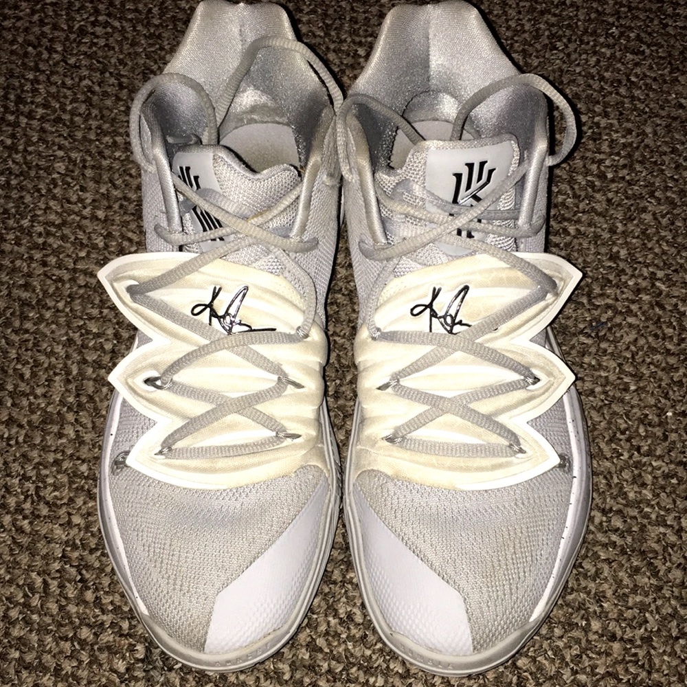 Kyrie 5